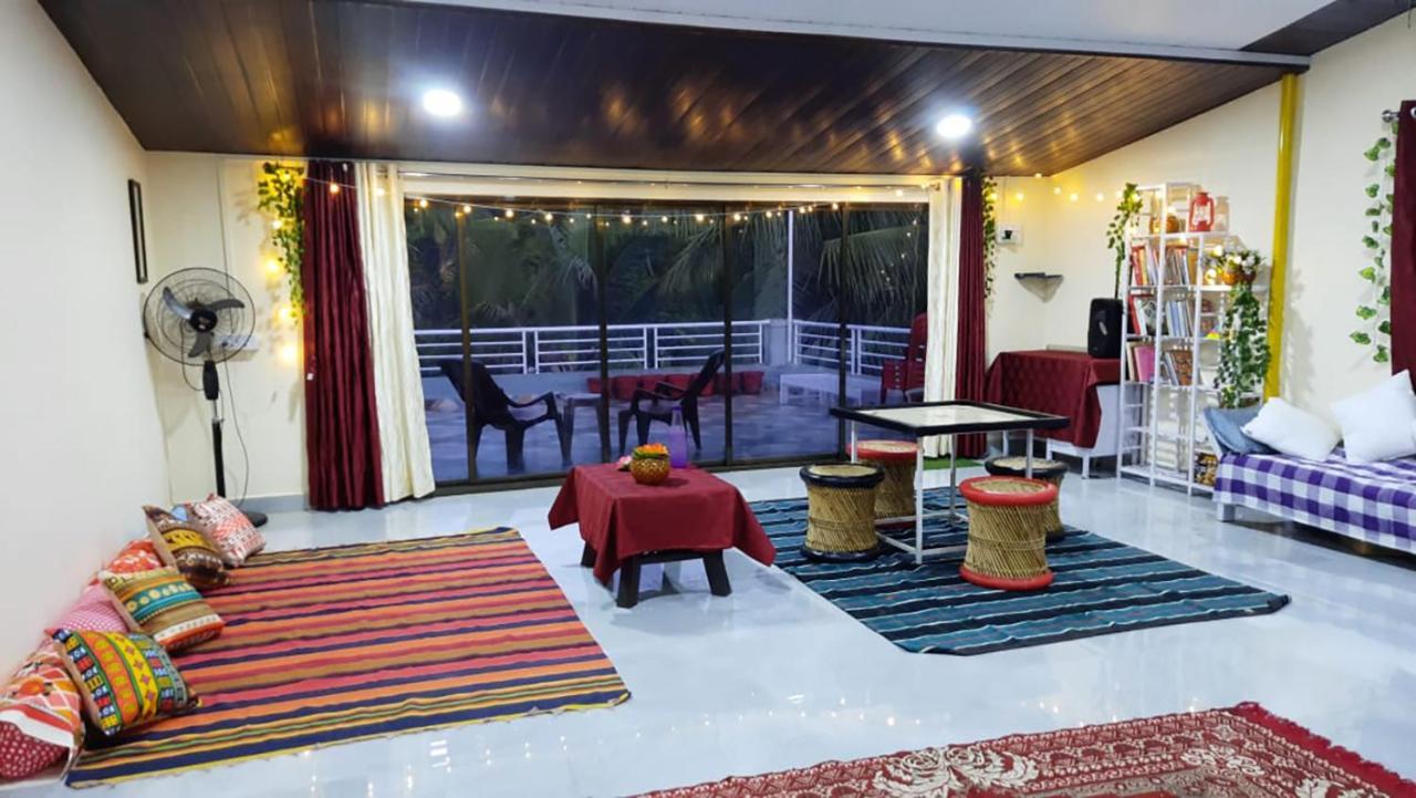 Costel Albergue Mālvan Exterior foto